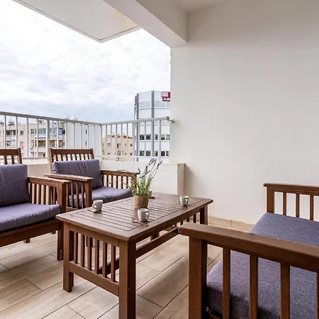 Celeste 3-bedroom In 라르나카